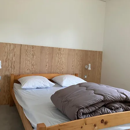 Holiday home Maison 2 Domaine Du Avec Bain Nordique Montendre